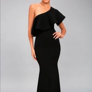 Black One-Shoulder Maxi Dress